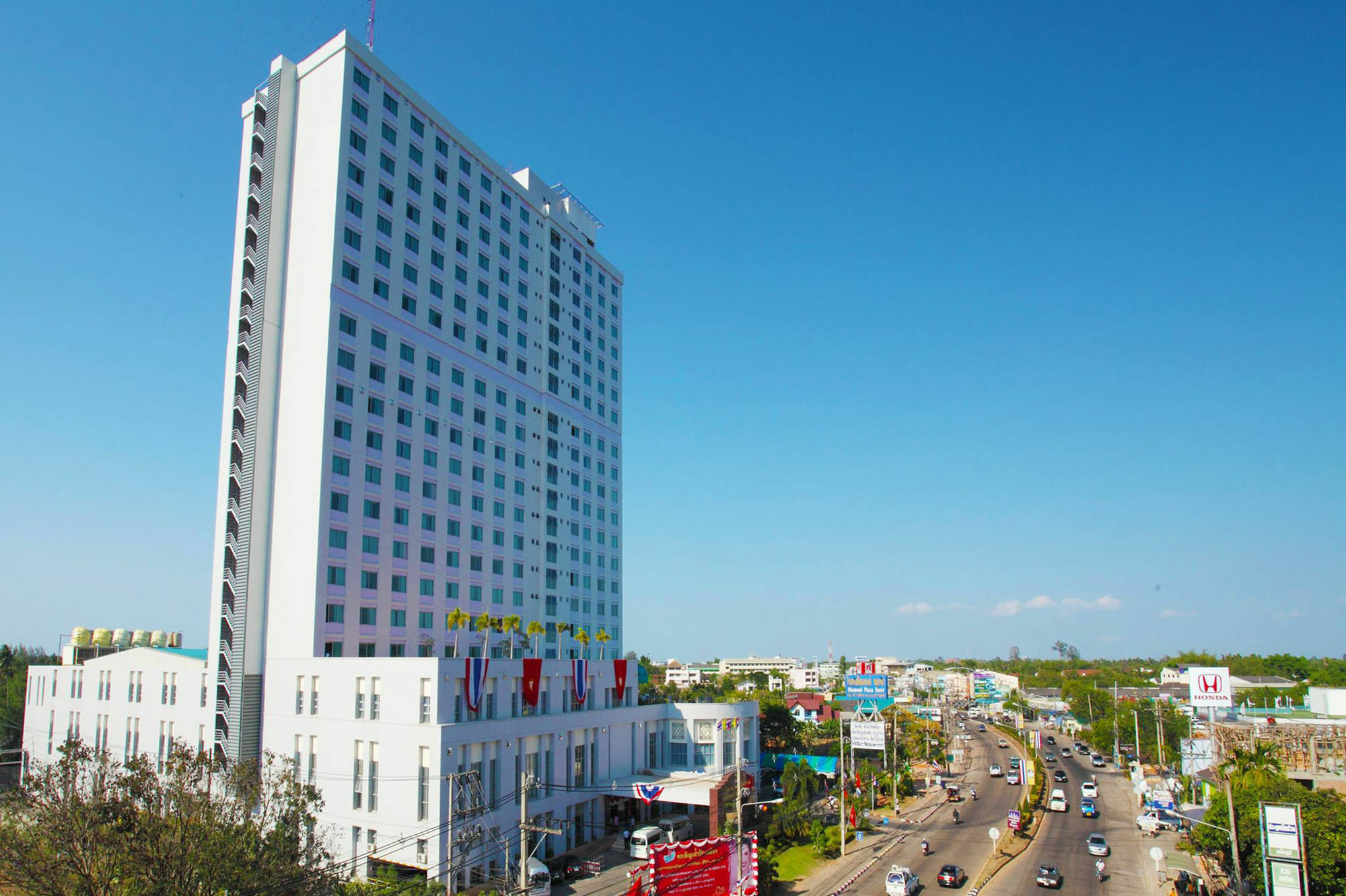 Diamond Plaza Hotel Сураттхани Экстерьер фото